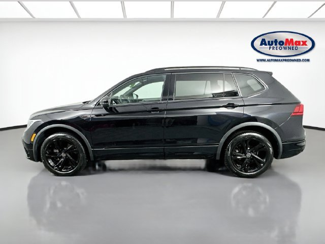 Used 2024 Volkswagen Tiguan SE R-Line AWD/4WD image 9