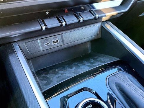 Certified 2024 Chevrolet Colorado Trail Boss w/ Technology Package image 26