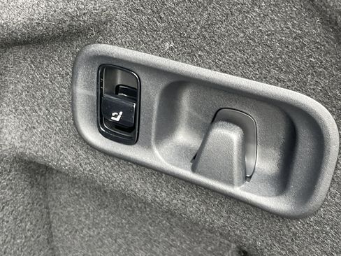 New 2026 Mercedes-Benz C 300 Sedan image 11