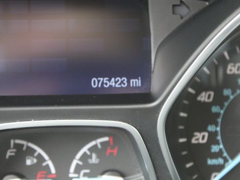 Used 2014 Ford Focus SE w/ Equipment Group 201A FWD image 9