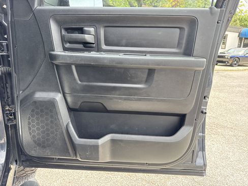 Used 2014 RAM 1500 Express RWD image 22