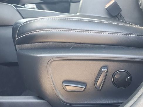 Used 2025 Ford Escape Platinum AWD/4WD image 6