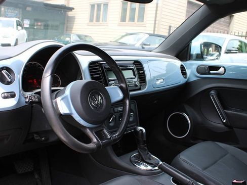 Used 2013 Volkswagen Beetle 2.5 FWD image 11
