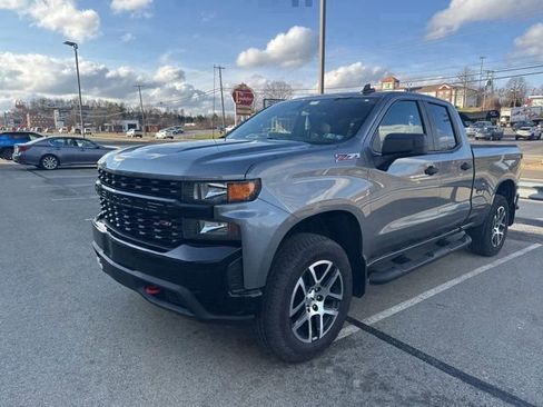 Used 2020 Chevrolet Silverado 1500 Custom Trail Boss w/ Custom Convenience Package image 1