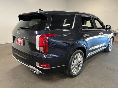 Used 2020 Hyundai Palisade Limited FWD image 3
