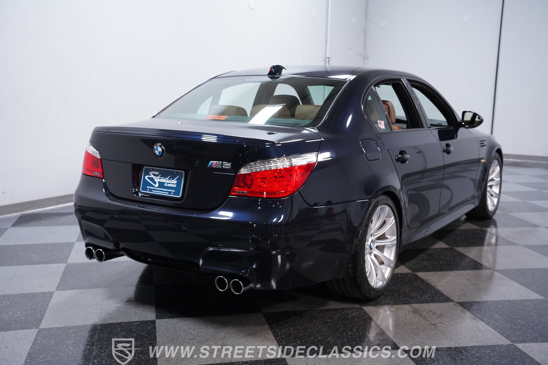 Used 2010 BMW M5 RWD image 10