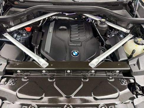 Used 2022 BMW X5 xDrive40i w/ Premium Package image 31