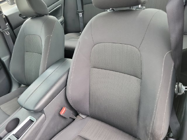 Used 2025 Nissan Altima 2.5 SV FWD image 14