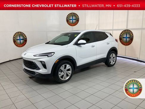 Used 2025 Buick Encore GX Preferred AWD/4WD image 1