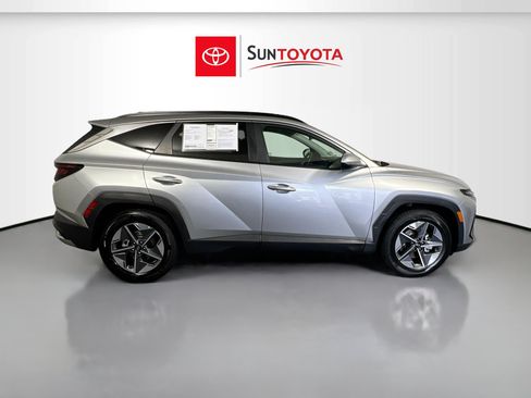 Used 2025 Hyundai Tucson SEL FWD image 2
