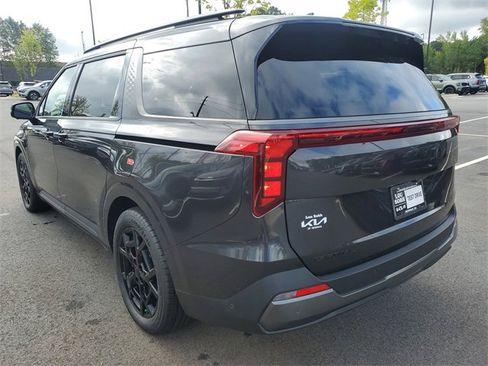 New 2026 Kia Carnival SX w/ SX Dark Edition Package image 4