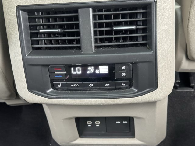 Used 2021 Volkswagen Atlas SEL Premium AWD/4WD image 25