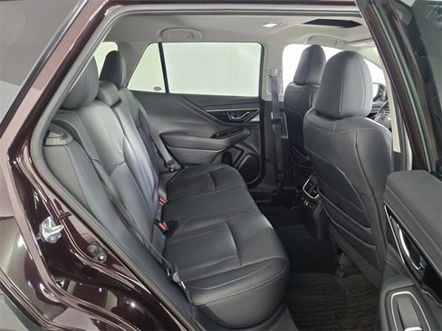 Used 2024 Subaru Outback Limited image 17