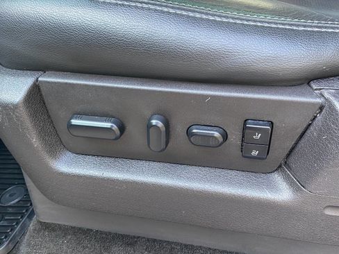 Used 2014 Ford F150 FX4 w/ Equipment Group 402A Luxury image 19