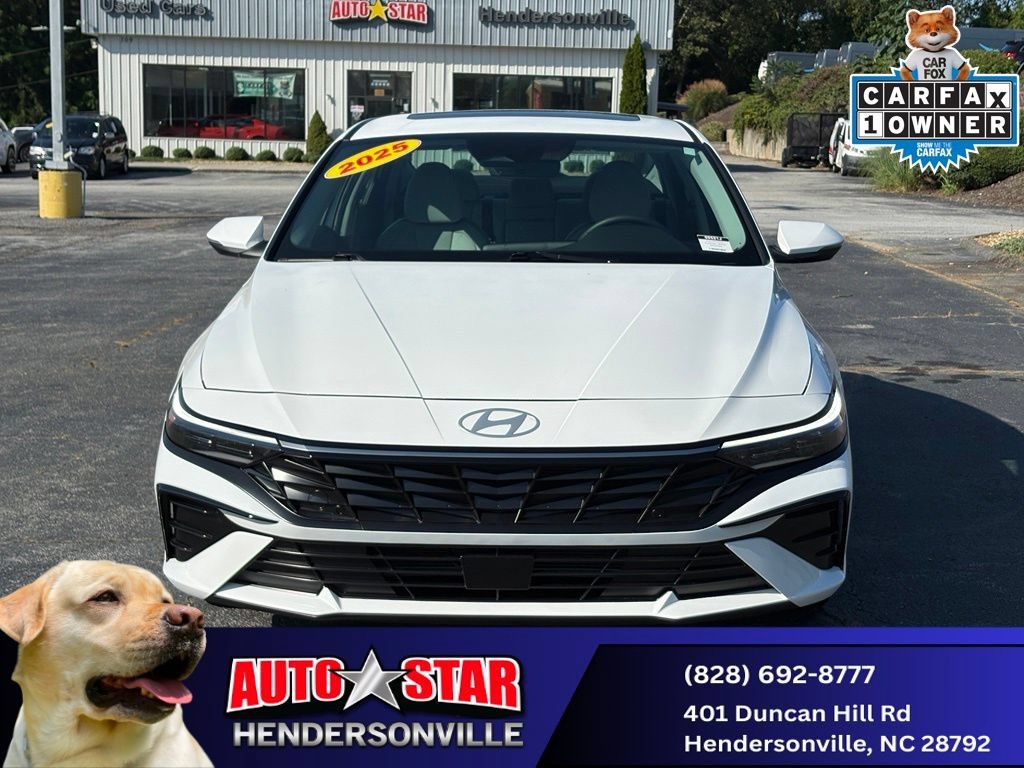 Used 2025 Hyundai Elantra Limited FWD image 7
