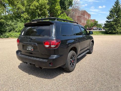 Used 2022 Toyota Sequoia TRD Pro AWD/4WD image 24
