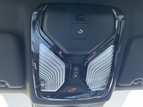 Used 2017 BMW 540i xDrive image 27