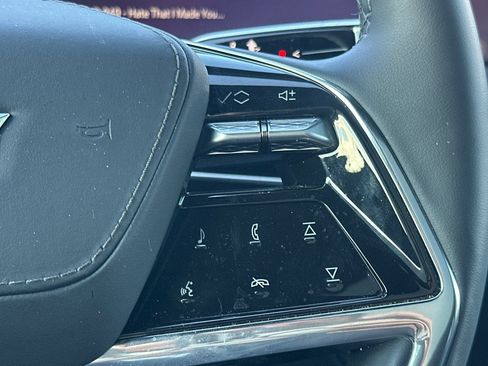 Certified 2026 Cadillac Escalade IQL Luxury AWD/4WD image 37