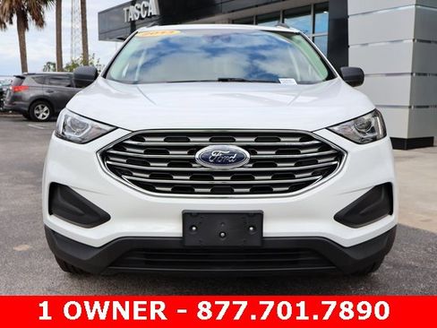 Used 2021 Ford Edge SE image 3