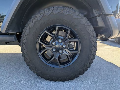 Used 2024 Jeep Wrangler Willys image 15