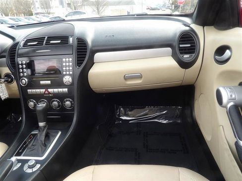 Used 2008 Mercedes-Benz SLK 350 image 25