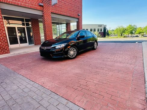 Used 2017 Honda Civic LX image 3