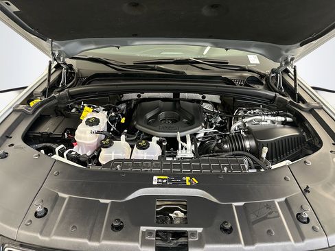 Used 2023 Jeep Grand Cherokee 4WD 4xe w/ Luxury Tech Group II image 34