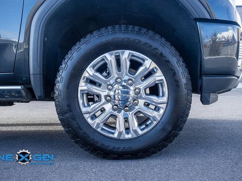 Used 2023 GMC Sierra 2500 Denali w/ Denali Ultimate Package image 41