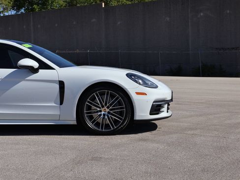 Used 2020 Porsche Panamera 4 AWD/4WD image 10