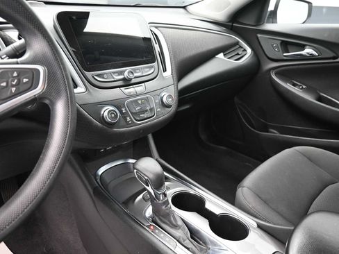 Used 2022 Chevrolet Malibu LS w/ Driver Confidence Package II FWD image 14