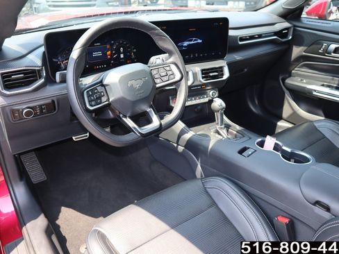 Used 2025 Ford Mustang GT Premium RWD image 17