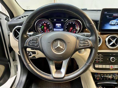 Used 2019 Mercedes-Benz GLA 250 4MATIC image 22