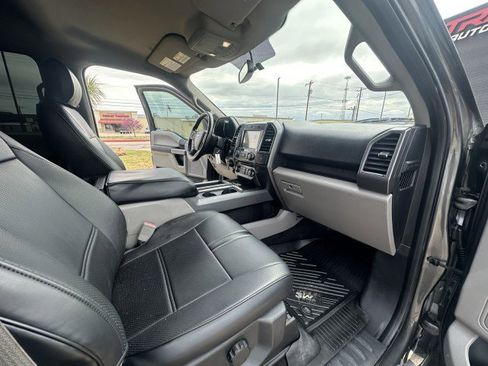 Used 2018 Ford F150 XLT w/ Equipment Group 301A Mid image 13