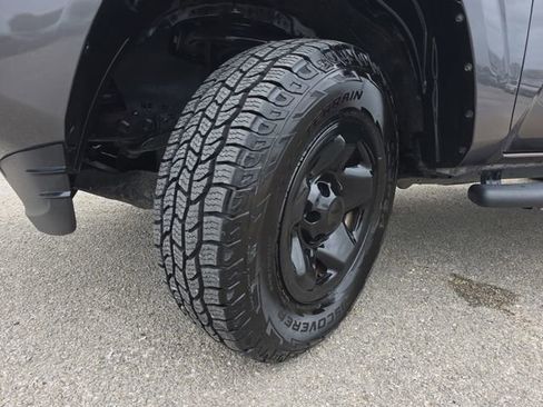 Used 2020 Toyota Tacoma SR w/ SR Convenience Package image 31