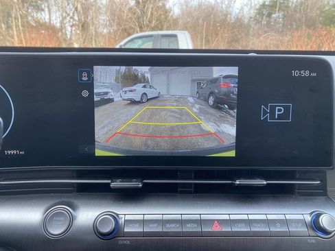 Used 2024 Hyundai Kona SEL w/ Convenience Package image 21