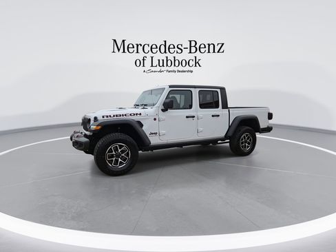 Used 2024 Jeep Gladiator Rubicon w/ Technology Group image 5