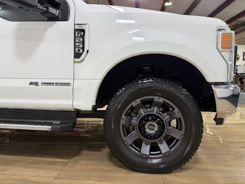 Used 2022 Ford F250 XL w/ Power Equipment Group AWD/4WD image 4
