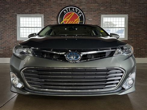 Used 2014 Toyota Avalon Limited image 3