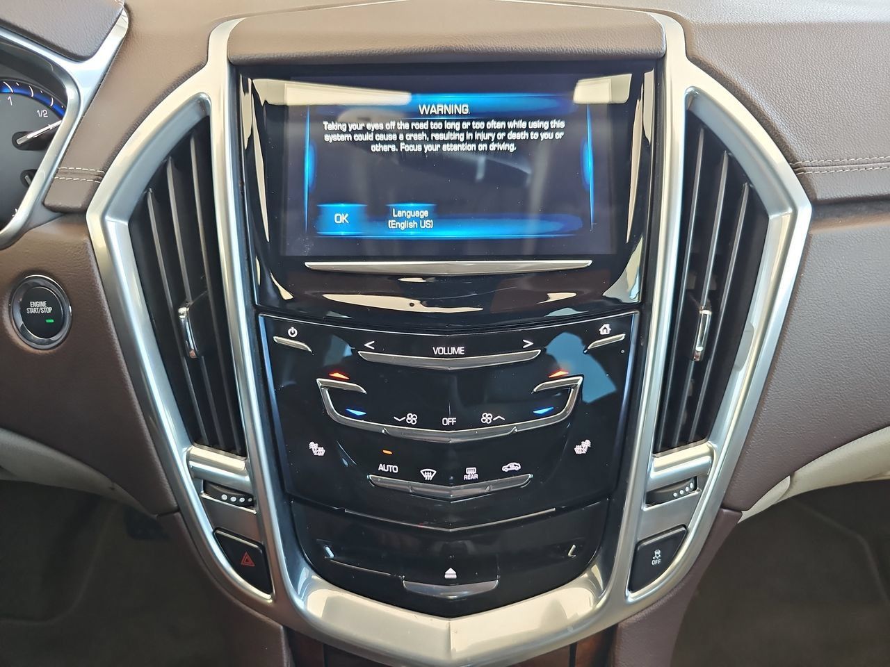 Used 2014 Cadillac SRX Luxury w/ Driver Awareness Package AWD/4WD image 20