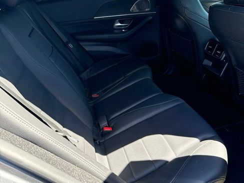Used 2021 Mercedes-Benz GLE 350 4MATIC image 9
