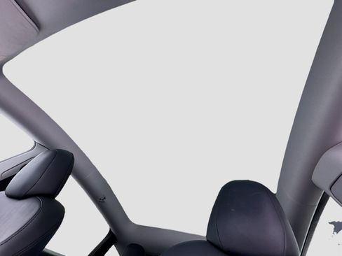 Used 2022 Tesla Model Y Performance AWD/4WD image 14