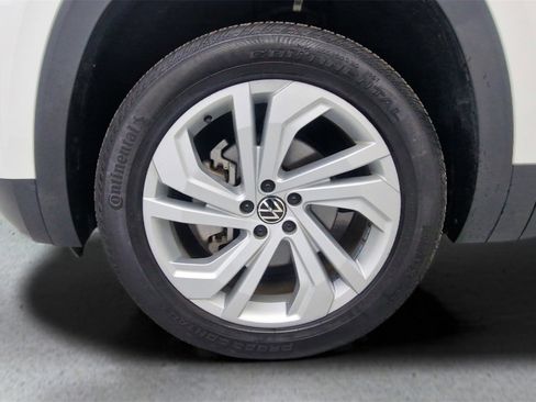 Used 2021 Volkswagen Atlas SE w/ Panoramic Sunroof Package image 32