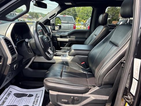 Used 2020 Ford F150 Lariat w/ Equipment Group 502A Luxury AWD/4WD image 20