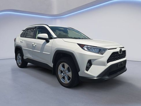 Used 2020 Toyota RAV4 XLE w/ Convenience Package AWD/4WD image 8