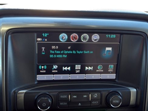 Used 2019 Chevrolet Silverado 1500 LD LT image 18