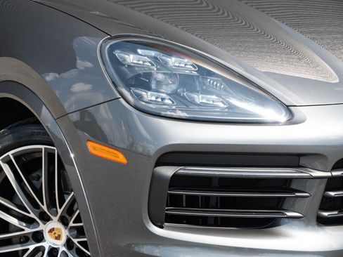 Used 2020 Porsche Cayenne S AWD/4WD image 36