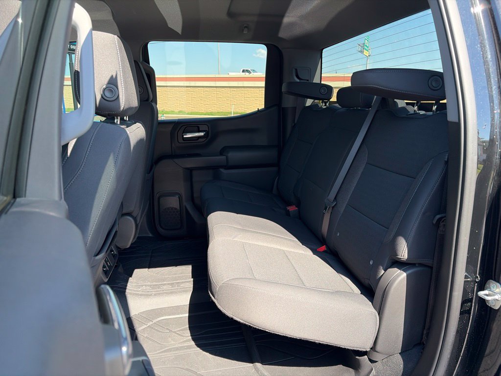 Used 2024 Chevrolet Silverado 1500 Custom w/ Turbomax Blackout Package RWD image 16