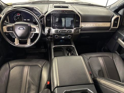 Used 2022 Ford F450 Platinum w/ FX4 Off-Road Package image 42