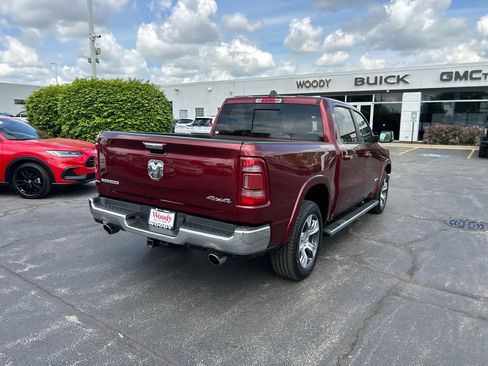 Used 2019 RAM 1500 Laramie AWD/4WD image 10