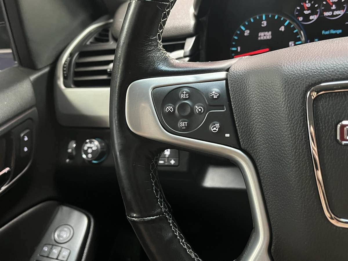 Used 2017 GMC Yukon XL SLT w/ HD Trailering Package AWD/4WD image 12